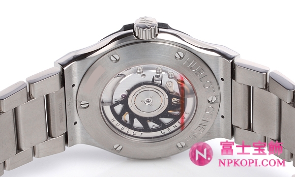 ウブロクラシックフュージョン チタニウム 542.NX.2610.NX